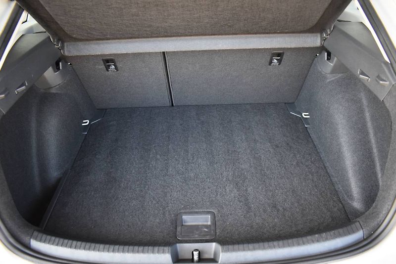 Volkswagen Taigo (2023) 1.0TSI 81kW CZ,1. Majitel - fotka 12 z 22