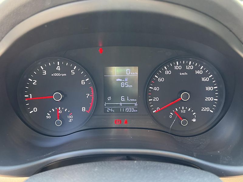Kia Stonic 1.0 T-GDi 74 kW SERVISKA - fotka 15 z 17
