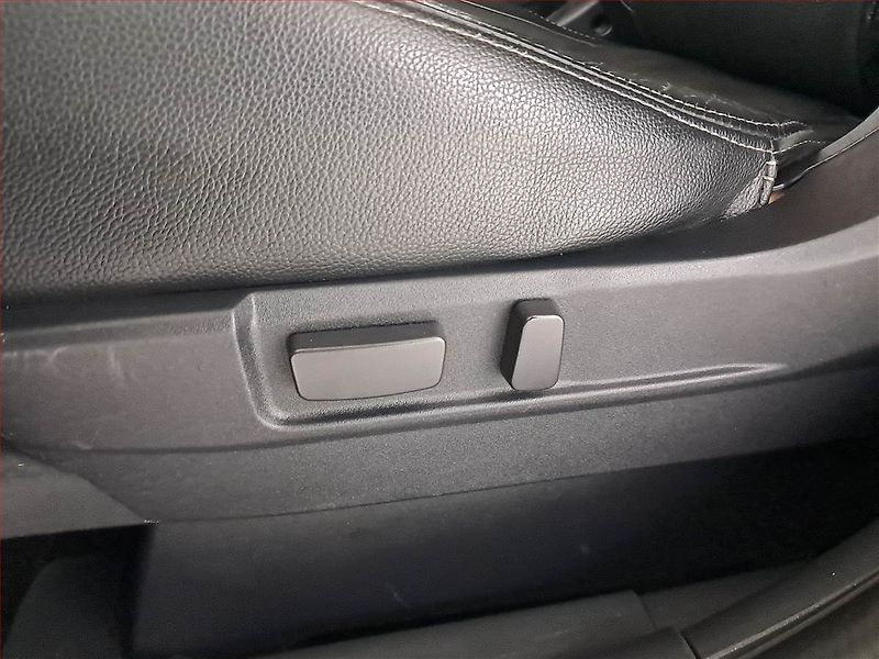 Mitsubishi Outlander (2018) 2.2 DI-D, 4X4, 7 míst, Kůže - fotka 23 z 23