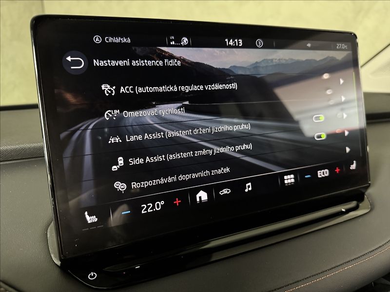 Škoda Enyaq 80 LED Matrix Assist Kamera - fotka 27 z 48