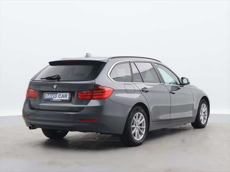 BMW Řada 3 2,0 320 XDrive 135kW Aut. - fotka 7 z 31