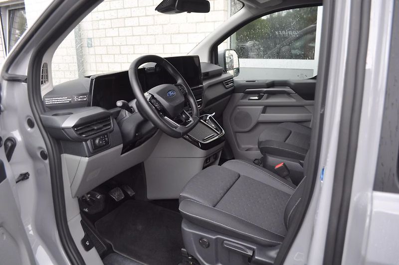 Ford Transit Custom Nugget Titanium 125kW Automat - fotka 10 z 25