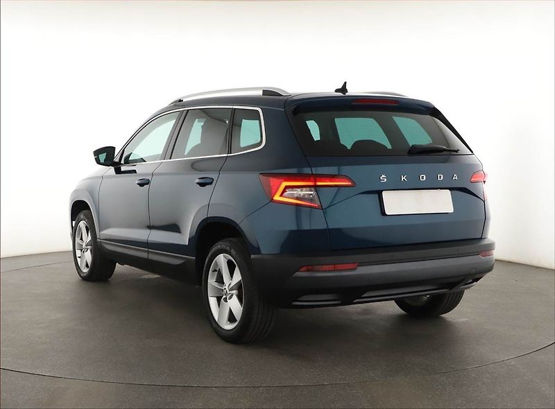 Škoda Karoq (2021) Style 2.0 TDI, Navi, Tempomat - fotka 4 z 18