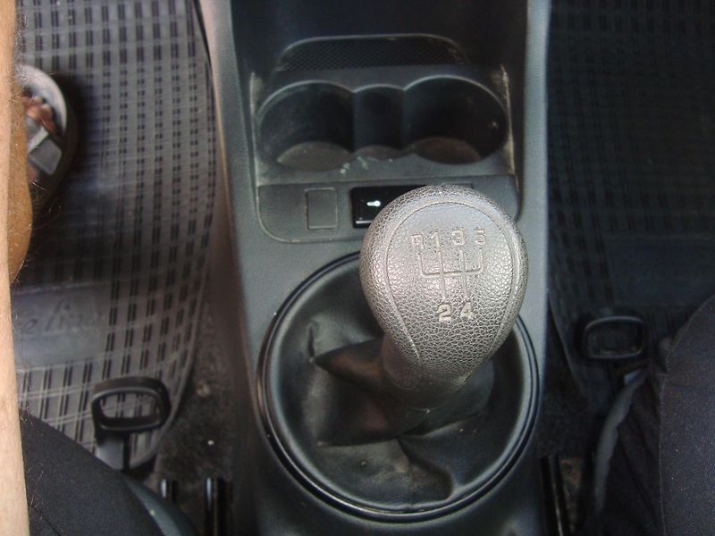 Škoda Fabia (2012) 1,2 - fotka 14 z 15