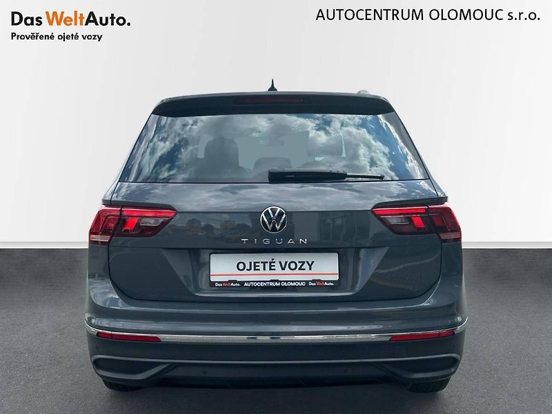 Volkswagen Tiguan (2020) 1.5 TSI Life - fotka 10 z 32
