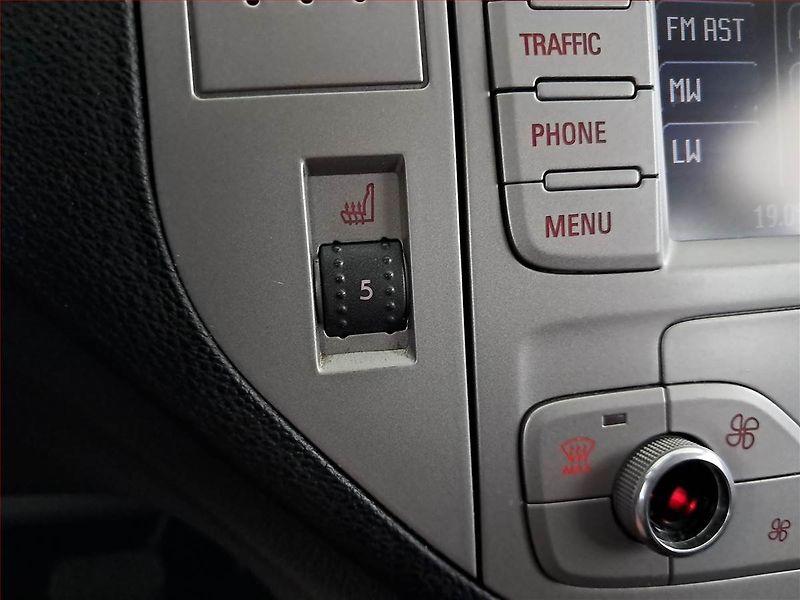 Ford Kuga (2012) 2.0 TDCi, 4X4, Automat - fotka 17 z 20