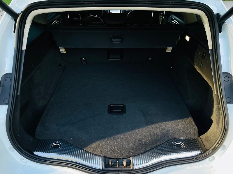 Ford Mondeo 2.0TDCi MAN VÝHŘEV SENZORY LED - fotka 20 z 46
