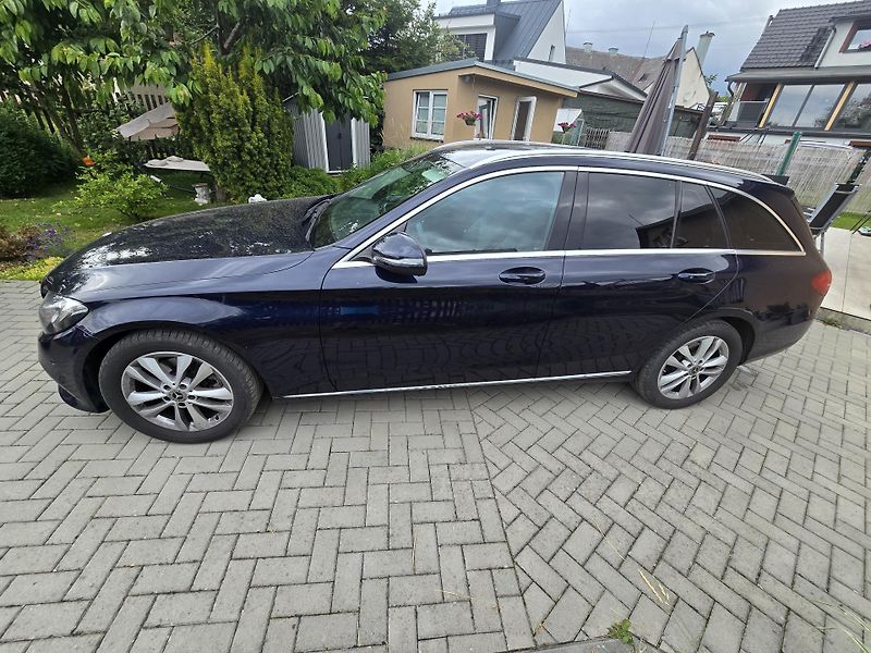 Mercedes-Benz Třídy C (2020) - fotka 2 z 19