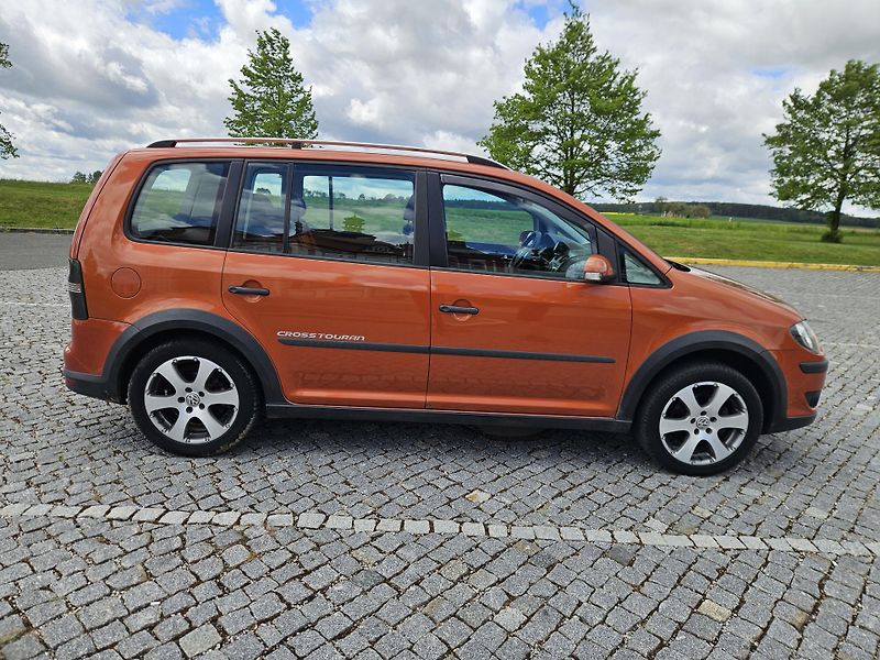 Volkswagen Touran (2007) CROSS 1.9TDI, SPLÁTKY  - fotka 5 z 22
