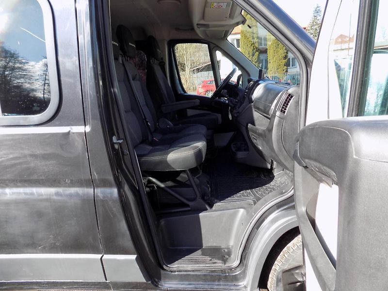 Fiat Ducato (2015) 3,0 130KW 7 MÍST VALNIK - fotka 31 z 42