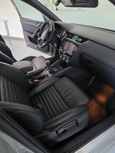 Škoda Octavia (2014) ŠKODA OCTAVIA VRS - fotka 15 z 42