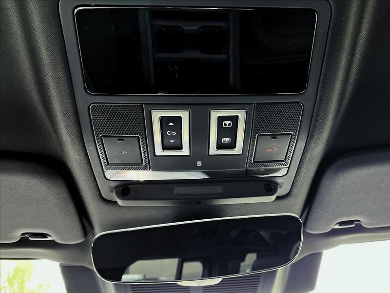 Land Rover Defender (2026) 110 D250 X-DYNAMIC SE - fotka 22 z 26