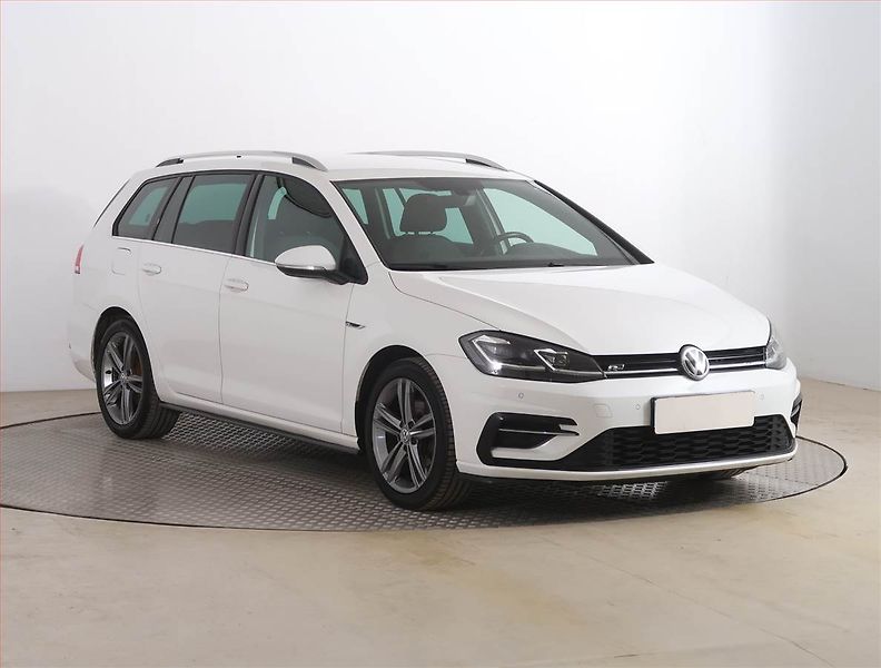 Volkswagen Golf (2020) R-Line 1.5 TSI, Automat, Kůže - fotografie inzerátu