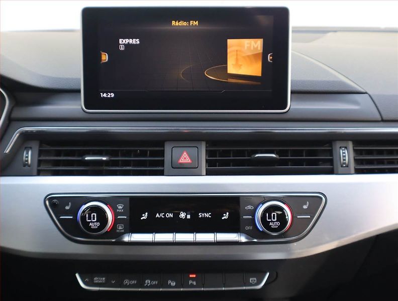 Audi A4 (2016) 3.0 TDI, 4X4, Automat - fotka 11 z 18