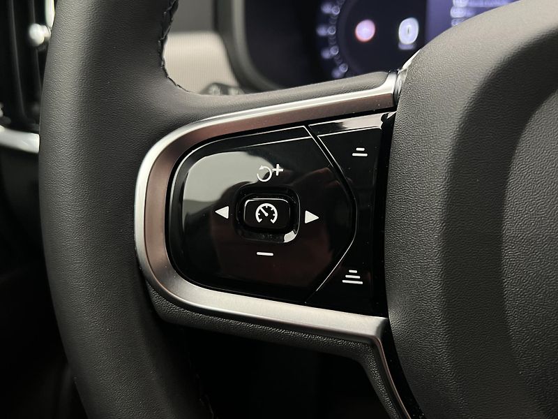 Volvo V90 CC B4 AWD BRIGHT PLUS AUT CZ - fotka 24 z 45