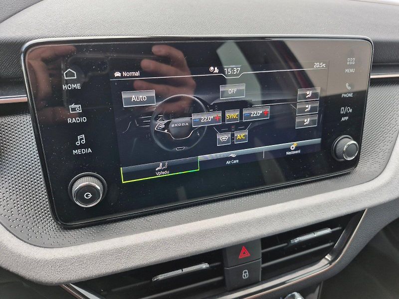 Škoda Kamiq (2025) Top Selection 1.5 TSI 110kW - fotka 22 z 27