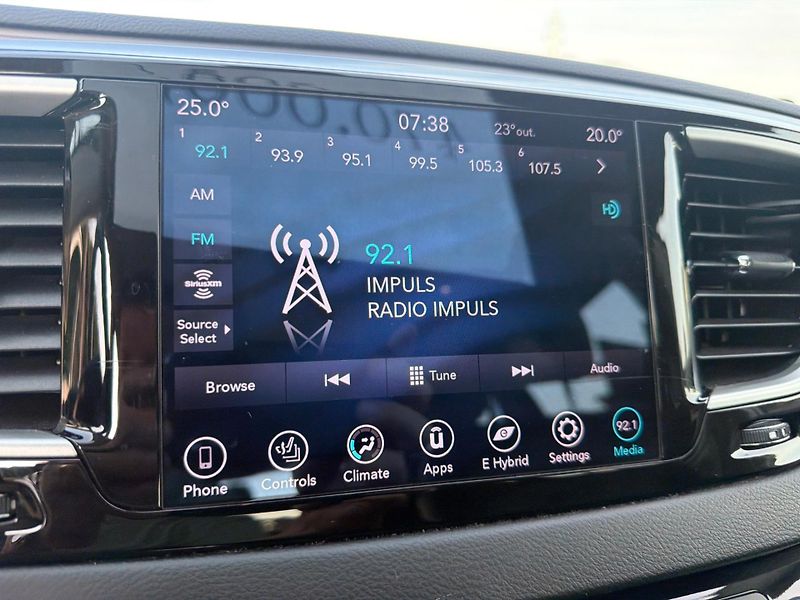 Chrysler Pacifica (2019)  3,6 L DVD Hybrid Plug In 2019 - fotka 19 z 20