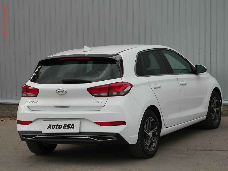 Hyundai i30 (2021) 1.5i, 1.maj,ČR, Smart - fotka 4 z 23