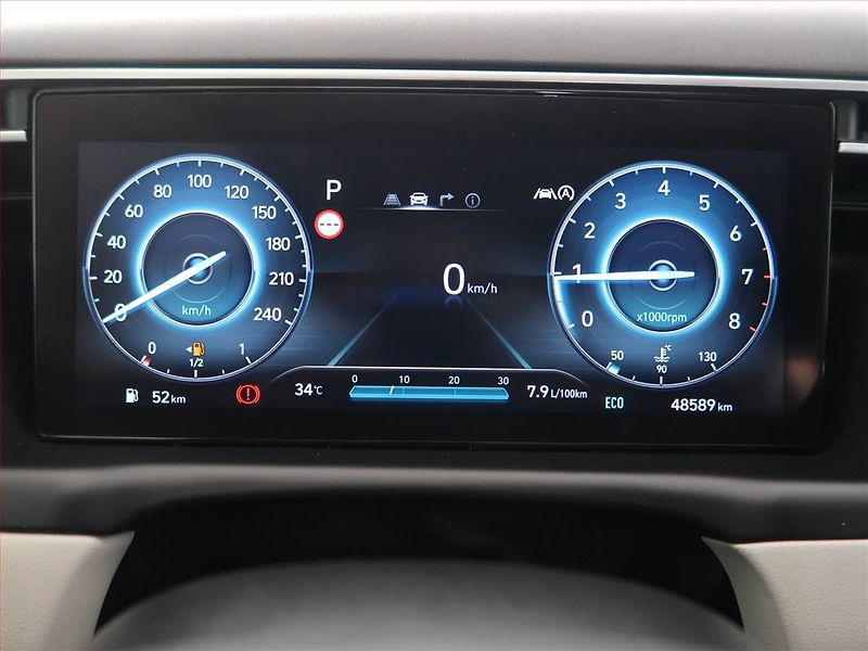 Hyundai Tucson (2022) 1.6 T-GDI 48V MHEV - fotka 11 z 15