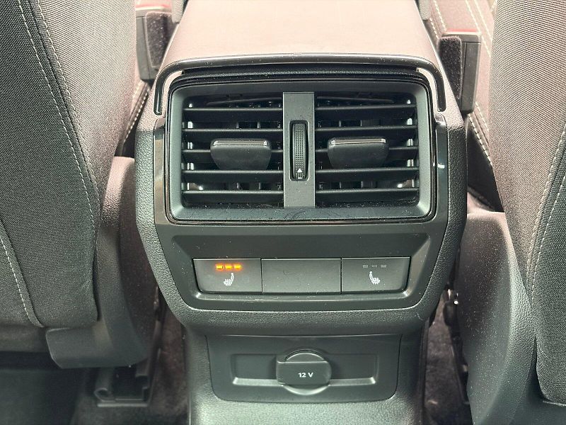 Škoda Karoq (2024) DSG 4x4 2.0 TDI / 110 kW / SPO - fotka 20 z 35