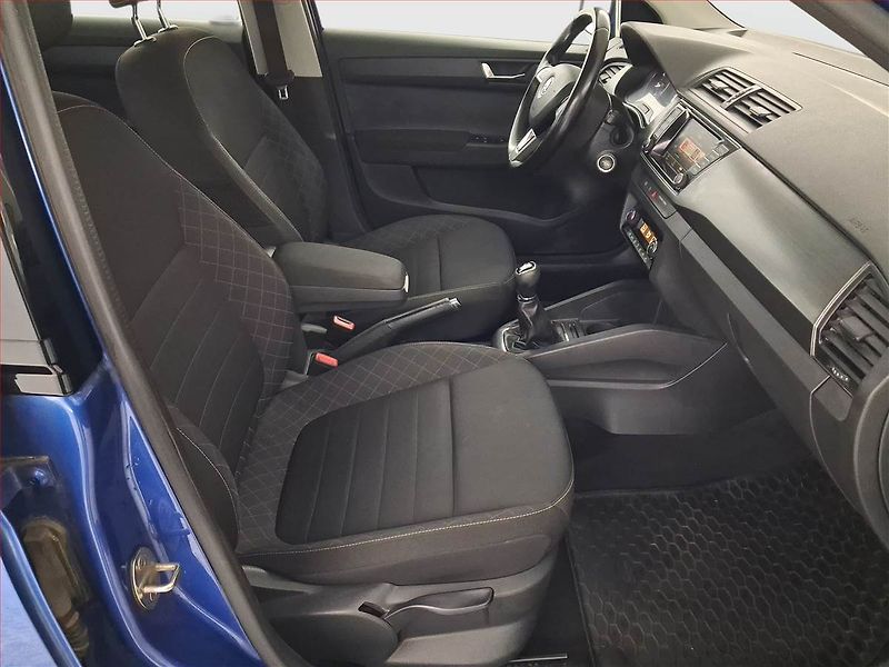 Škoda Fabia (2016) 1.2 TSI, Park. senzory - fotka 9 z 16