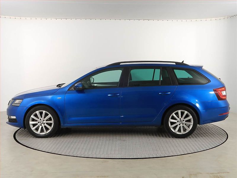 Škoda Octavia (2017) 2.0 TDI, Automat, Navi - fotka 3 z 19