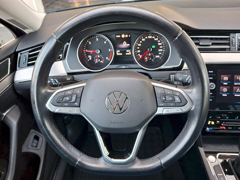 Volkswagen Passat (2023) Variant Elegance DSG 2,0TDi 11 - fotka 17 z 35