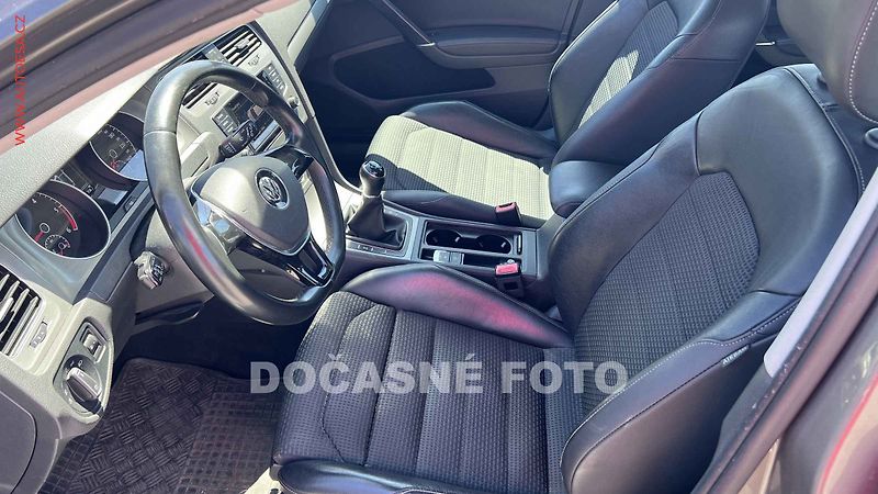 Volkswagen Golf (2014) 2.0 TDi, servis.kniha - fotka 3 z 3