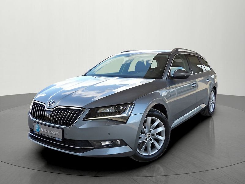 Škoda Superb 2.0TDI Style Serviska Tažné We - fotka 39 z 39