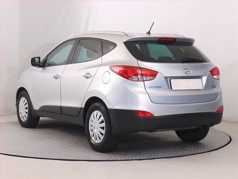 Hyundai ix35 (2012) 1.7 CRDi, Tempomat - fotka 4 z 16