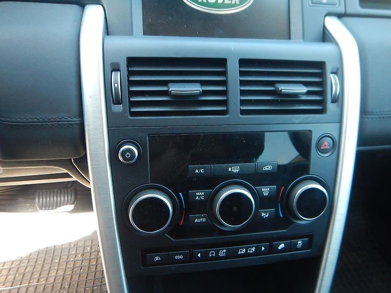 Land Rover Discovery Sport 2.0 TD4, DIGIKLIMA - fotka 21 z 22
