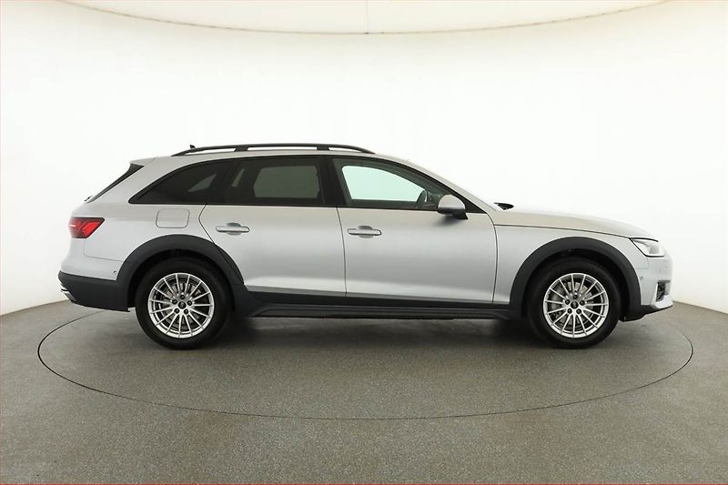 Audi A4 Allroad (2021) 40 TDI - fotka 6 z 19