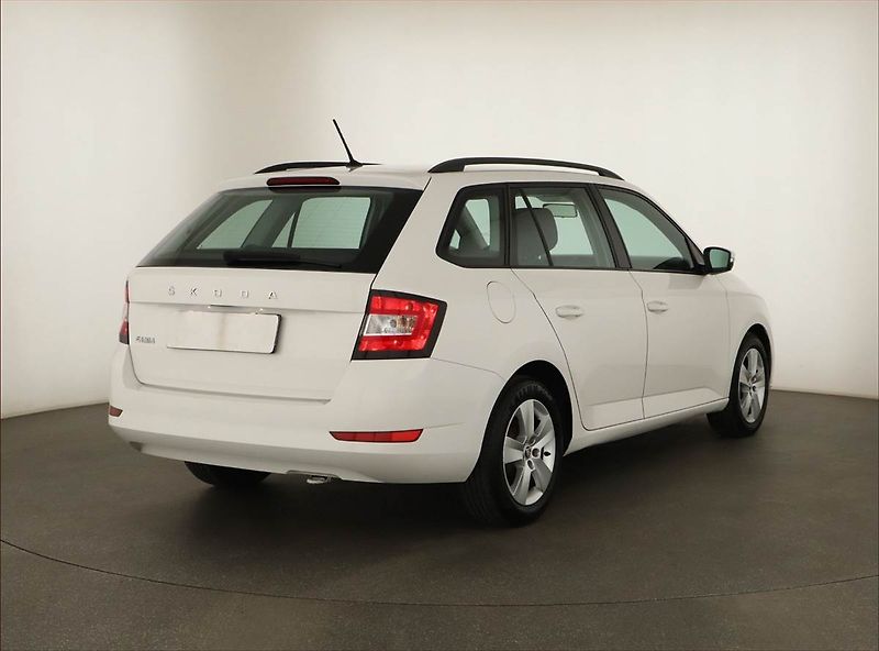 Škoda Fabia (2021) Ambition 1.0 TSI, ČR,1.maj - fotka 5 z 12