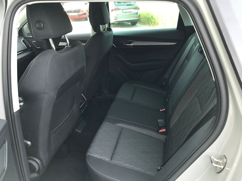 Škoda Karoq (2025) SEL TOP TS 110/1.5 A7F - fotka 17 z 29
