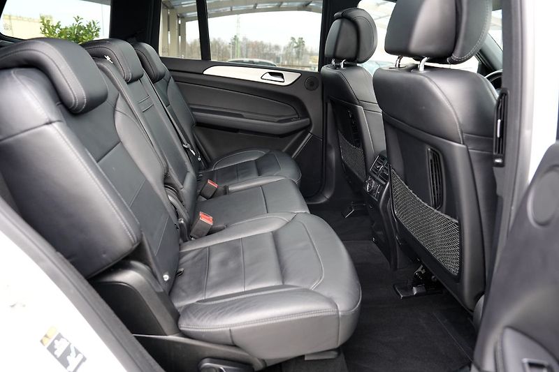 Mercedes-Benz GLS 350d 4Matic AMG/ČR - fotka 34 z 49