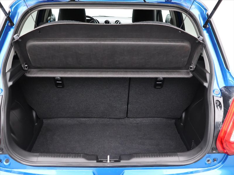 Suzuki Swift 1,2 DualJet 66kW Comfort 1.Maj - fotka 10 z 31