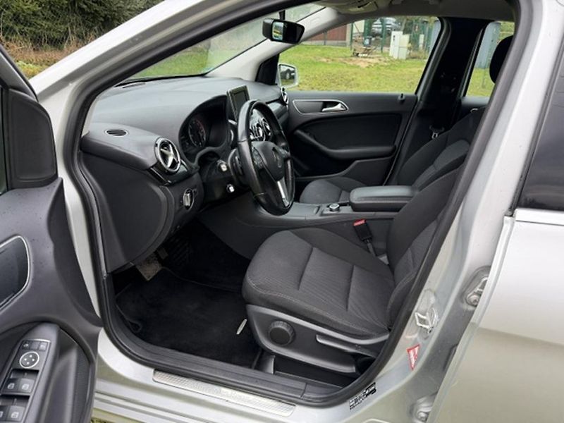 Mercedes-Benz Třídy B B 180 CDi 80kW - fotka 8 z 32