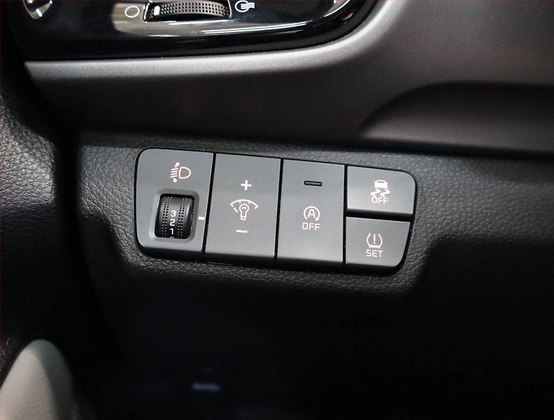 Kia Stonic (2023) 1.2 DPI, ČR,1.maj, Serv.kniha - fotka 16 z 19