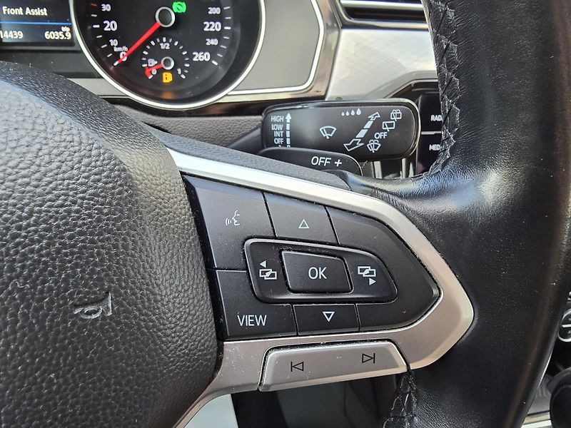 Volkswagen Passat DSG 2,0TDI BUSINESS NAVI - DPH - fotka 17 z 35