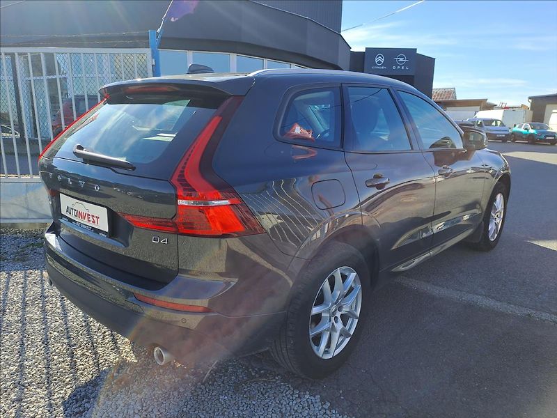 Volvo XC60 2,0 D4 FWD MOMENTUM - fotka 3 z 18