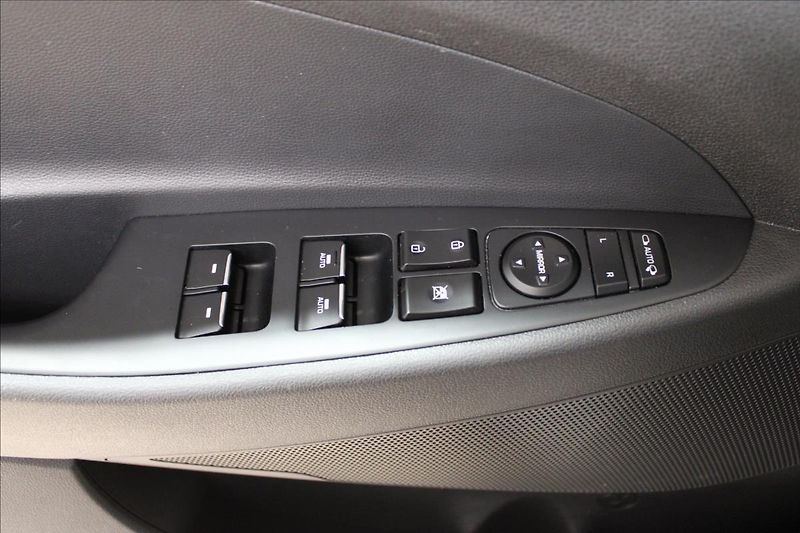 Hyundai Tucson 1,6 T-GDI Best of Czech Turbo - fotka 15 z 39