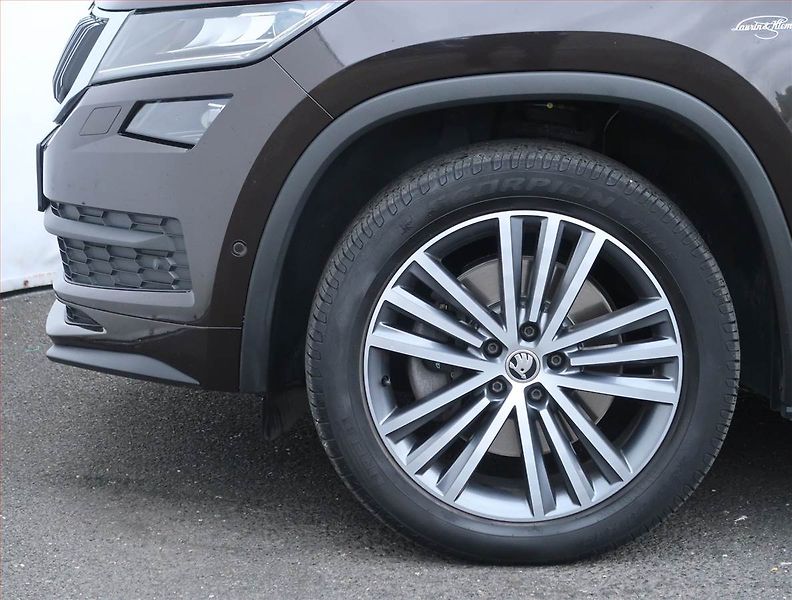 Škoda Kodiaq (2019) Laurin&Klement 2.0 TDI 4x4 - fotka 15 z 27