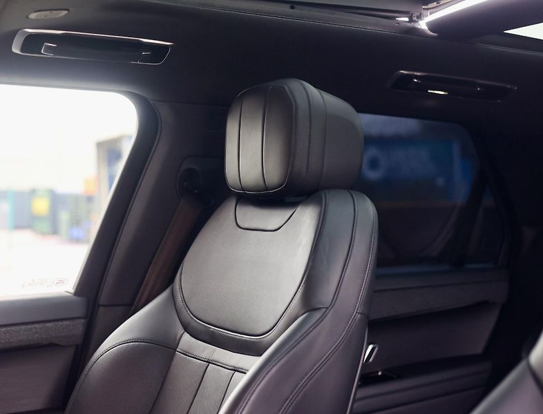 Land Rover Range Rover Sport (2022) 3.0 V6 ehybrid - fotka 20 z 45