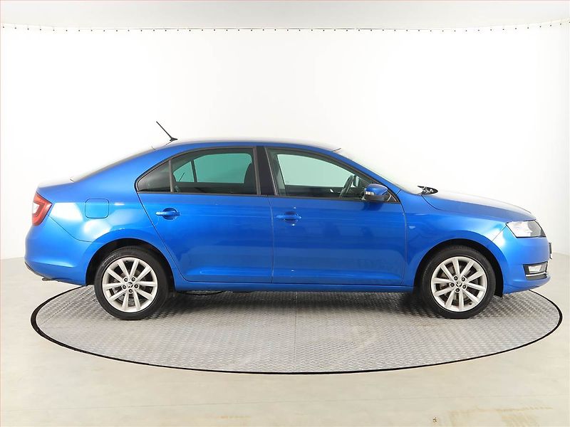 Škoda Rapid (2018) 1.0 TSI, Navi, Tempomat - fotka 6 z 17