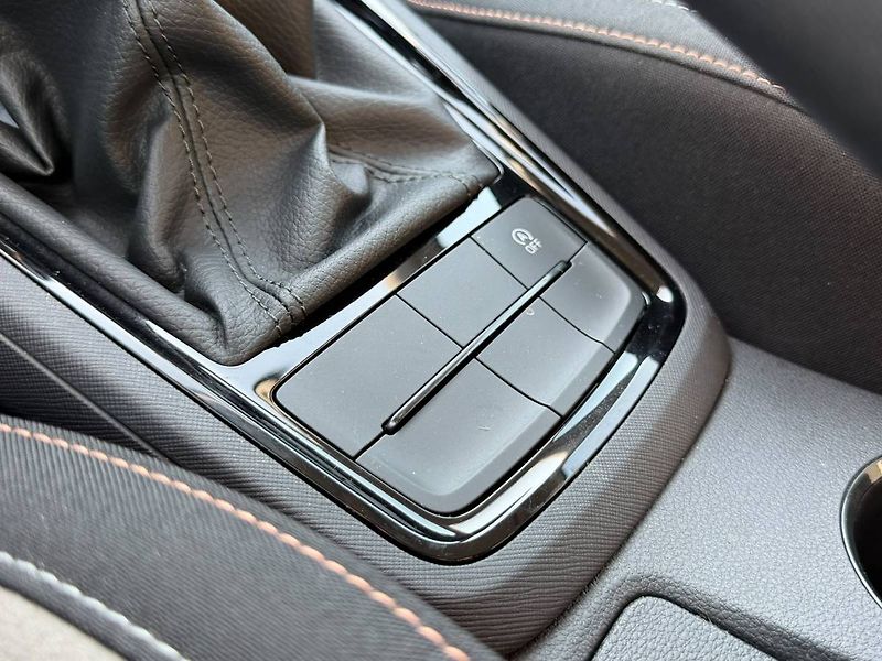 Škoda Scala Top Selection 1,0 TSI 85 kW 7° - fotka 12 z 34