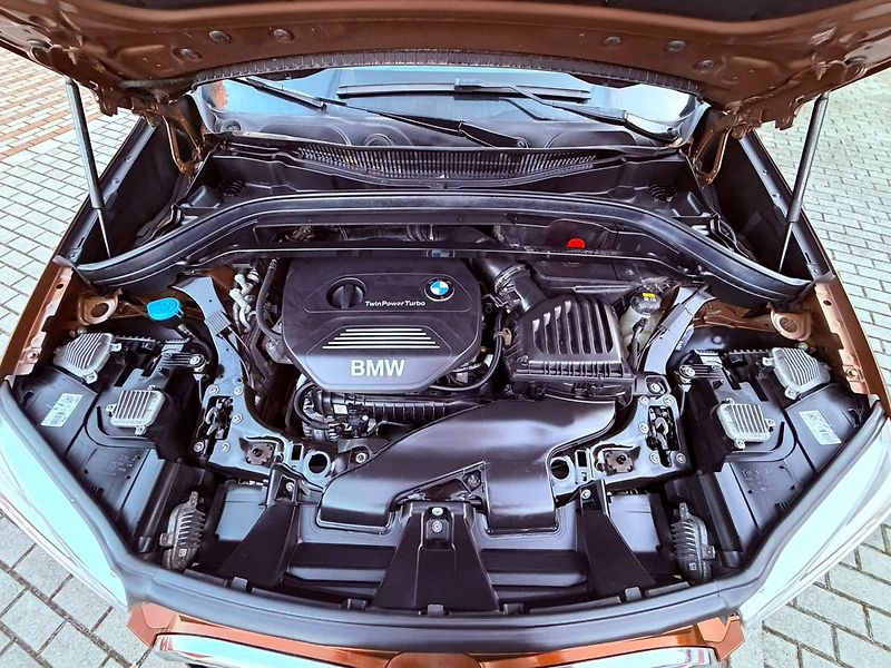 BMW X1 18i sDrive Aut., ČR - fotka 26 z 27
