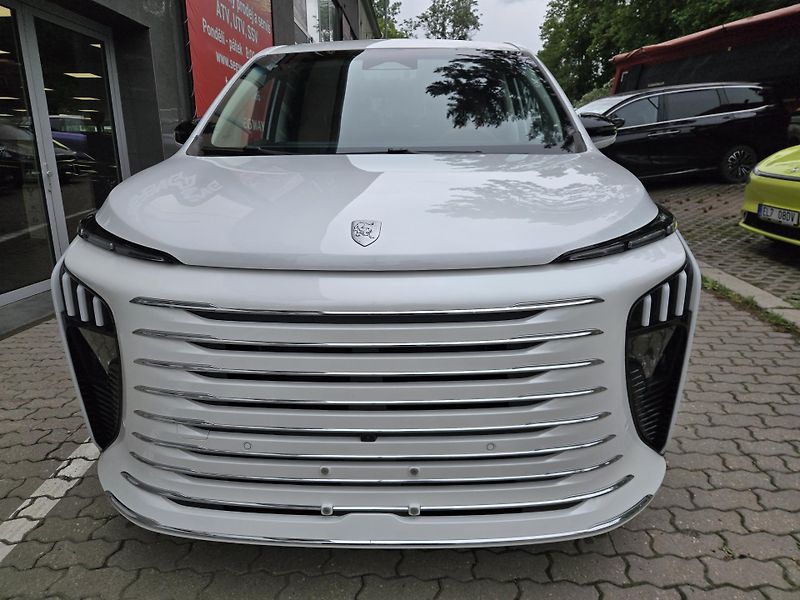 Dongfeng U-Tour (2026) U-TOUR V9 PHEV  - fotka 3 z 40