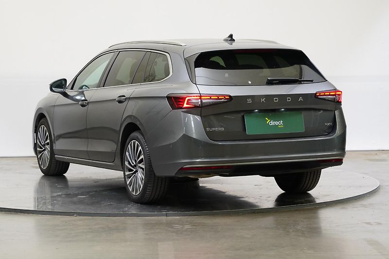 Škoda Superb - fotka 4 z 6