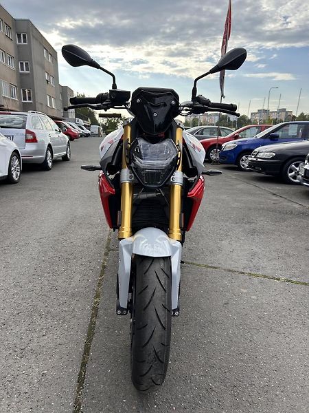 BMW F 900 R A2 - fotka 9 z 20