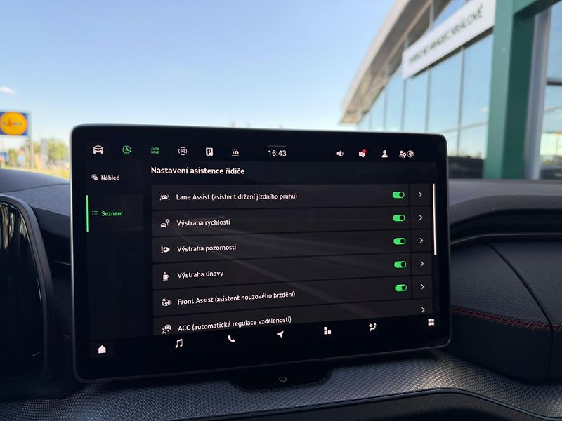 Škoda Kodiaq RS 2.0 TSI 195 kW DSG 4x4 - fotka 17 z 30